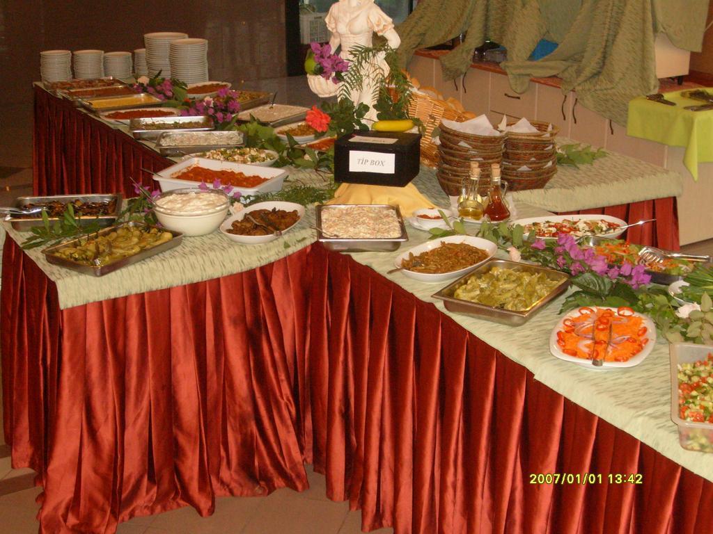Aymes Hotel فتحية المظهر الخارجي الصورة