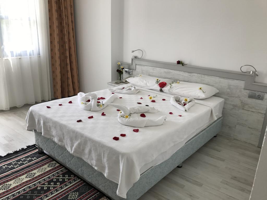 Aymes Hotel فتحية المظهر الخارجي الصورة
