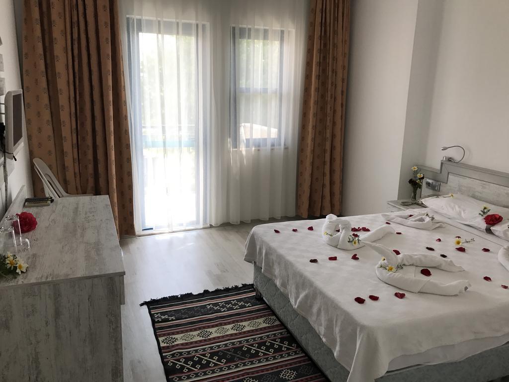 Aymes Hotel فتحية المظهر الخارجي الصورة